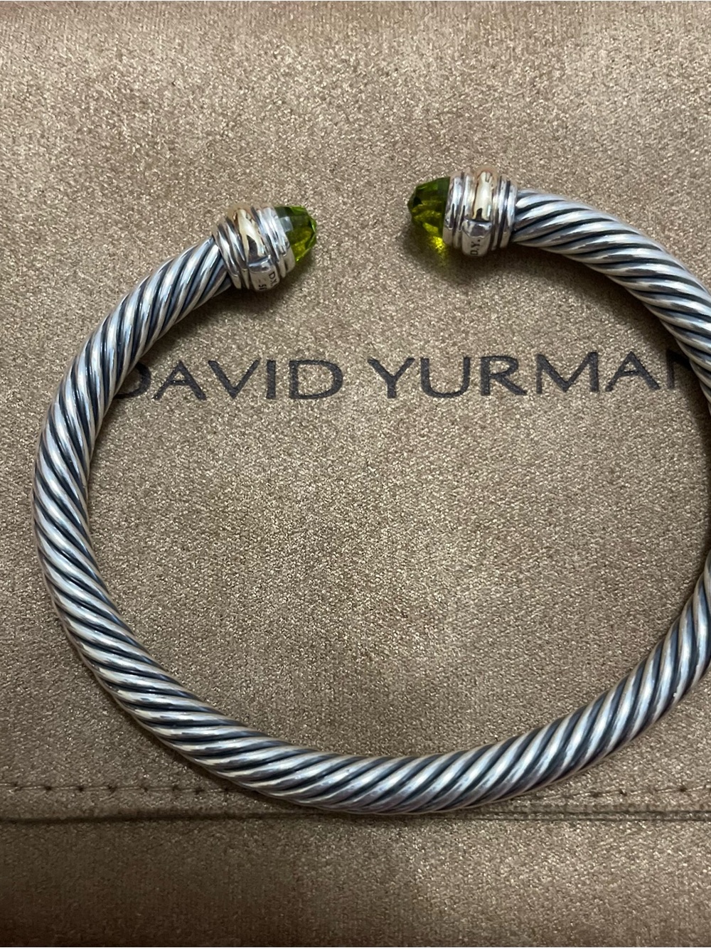 David Yurman classic Cable Bracelet 14kt with Peridot 5mm Medium